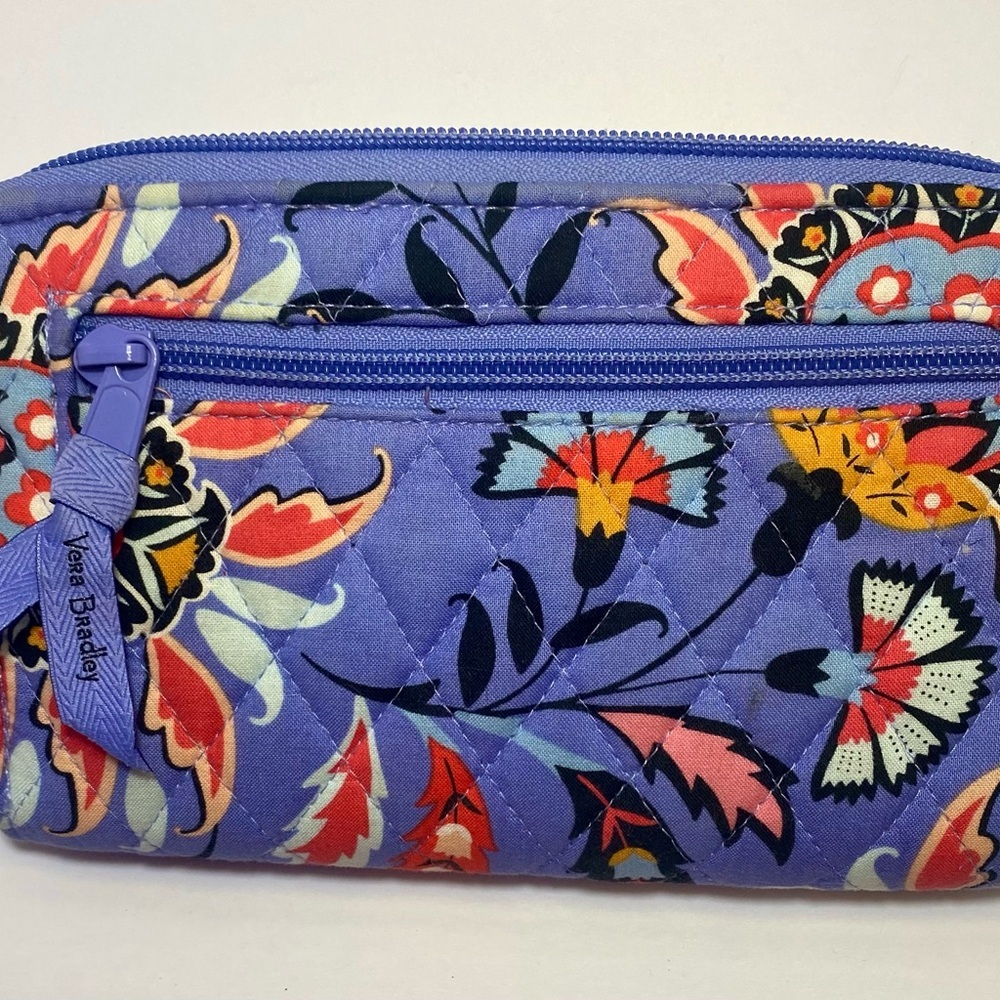 New Vera Bradley Turnlock Wallet retired 2023 Mural Garden pattern. RFID. - Picture 2 of 5